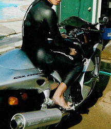 Sports boys in wetsuit 5fbaf2fcb5d86.jpg