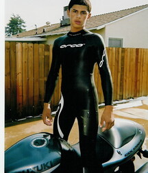 Sports boys in wetsuit 5fbaf2fea1952.jpg