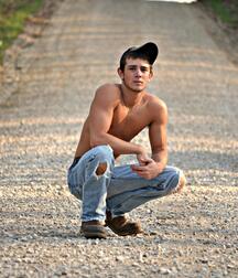 Boys wearing baseball caps 5fbc109155dd8.jpg