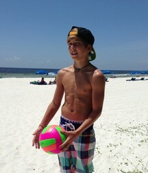 Boys wearing baseball caps 5fbc10a3451d5.jpg