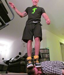 Converse lovers 5fbc32bf4b3be.jpg