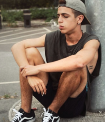Converse lovers 5fbc32df47a07.png