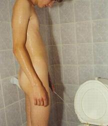 Boys go for a pee 5fbecf58310e7.jpg