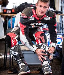 Biker boys in Leather 5fc042213bb8d.jpg