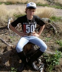Stunning boys 5fc1762e7626a.jpg