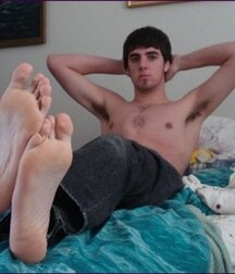 The boys gorgeous feet 5fc2cfafdd67e.jpg