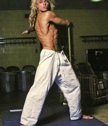 Longhair hunks 5fc3f806aabbc.jpg