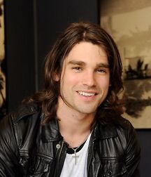 Longhair hunks 5fc3f829799f3.jpg