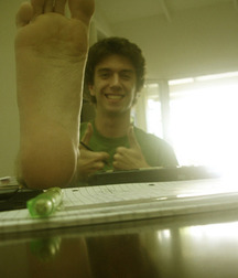 Loving boy feet 5fc3f89064985.jpg