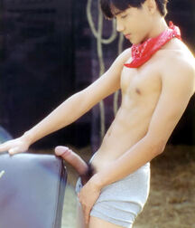 Boys beauty and power 5fc41bbf15e4a.jpg