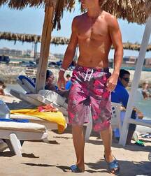 Alphas and Doms 5fc43969d1b6f.jpg