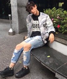 Jeans fetish boys 5fc5565a46fbc.jpg