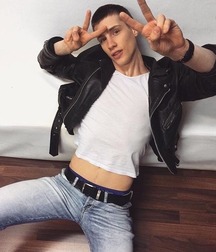 Jeans fetish boys 5fc5567f1dc2e.jpg