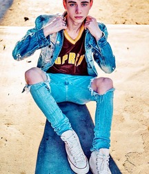 Jeans fetish boys 5fc556903a40b.jpg