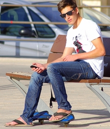 Sexy flip flops guys 5fc585b80875e.jpg