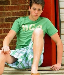 Sexy flip flops guys 5fc585c27e847.jpg