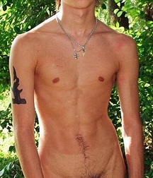 Boys sexy bodies 5fc58b2ae5ffc.jpg