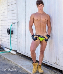 Boys sexy bodies 5fc58b6e699ad.jpg