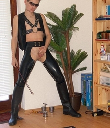 Boys in rubber and leather boots 5fc5b7fb33cc3.jpg