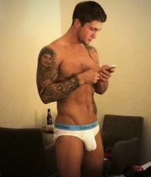 Boys big bulges 5fc6510a3d72a.jpg