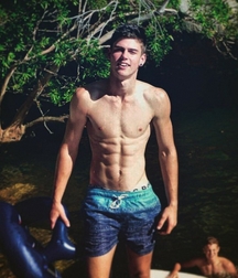 Sport bros 5fc698e006faf.jpg