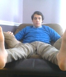 Do you like my feet 5fc6cb8729006.jpg