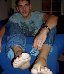 Do you like my feet 5fc6cbd8cd093.jpg