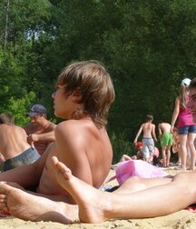 Do you like my feet 5fc6cbe24623e.jpg