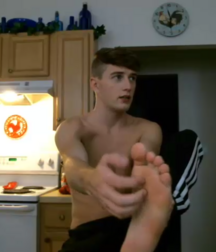 Lick and smell some sweaty feet 5fc83afaabaa2.png