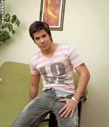 Attractive gay models 5fc83eb3b8b1e.jpg