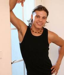 Hottie Arno 5fc859733c33e.jpg