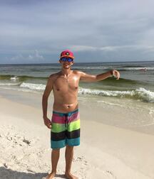 Beach boy hotties 5fc8fb641a1bf.jpg