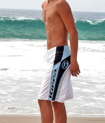 Surfer and beach boys 2 5fc8fdcd111b3.jpg