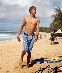 Surfer and beach boys 2 5fc8fdd170f49.jpg