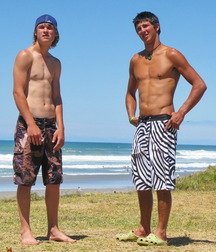 Surfer and beach boys 2 5fc8fe33ad837.jpg