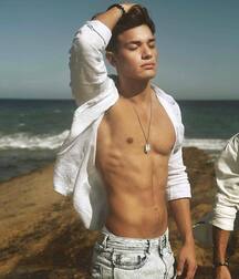 Adorable twinks 2 5fc927cbf40d7.jpg