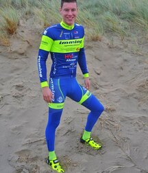 Sports and fetish gear 5fc941395b5f2.jpg