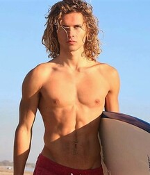 Gorgeous longhair hunks 5fc9af6a76cc5.jpg