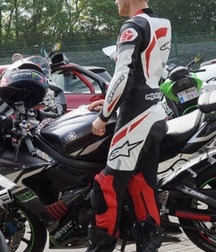 Moto buddies 5fcbe3e84f192.jpg