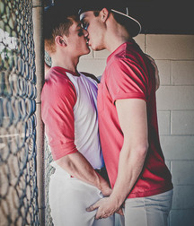 Moto buddies 5fcbe3fcd2d3f.jpg