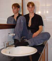 College mate Eric 5fcc6ab19c075.jpg