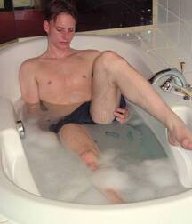 College mate Eric 5fcc6af9bdfc4.jpg