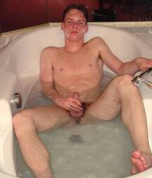 College mate Eric 5fcc6b0f3b892.jpg