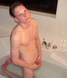 College mate Eric 5fcc6b160cd33.jpg