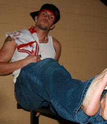 Friends delicious feet 5fccd36a587e1.jpg