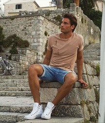 Sneakerboys in chucks 5fccd61224a94.jpg