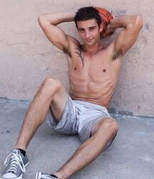 Sneakerboys in chucks 5fccd641d963c.jpg