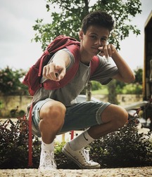 Sneakerboys in chucks 5fccd64689131.jpg