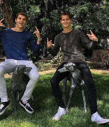 Sneakerboys in chucks 5fccd66af3a49.jpg