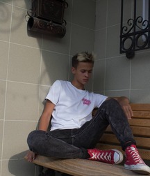 Sneakerboys in chucks 5fccd66ed58a0.jpg